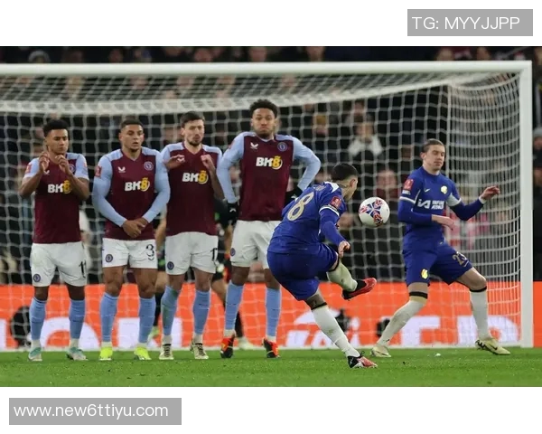 普特拉斯回应巴黎报价拒绝传闻强调身披球衣的意义