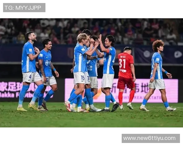 中超收官战激战正酣海港争冠与申花奇迹之战谁能胜出 中超收官战激战正酣海港争冠与申花奇迹之战谁能胜出